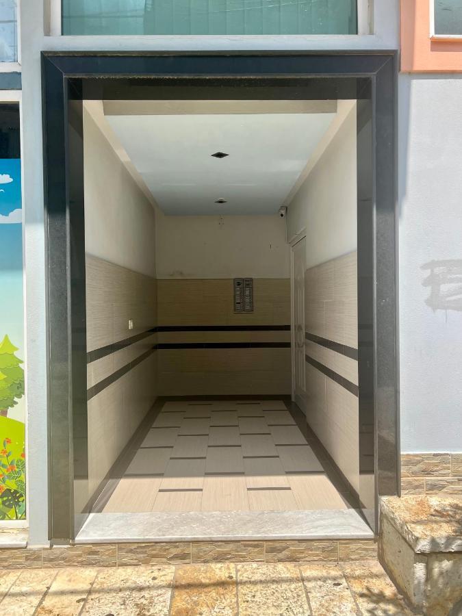 Sunshine Apartment Sarande Bagian luar foto